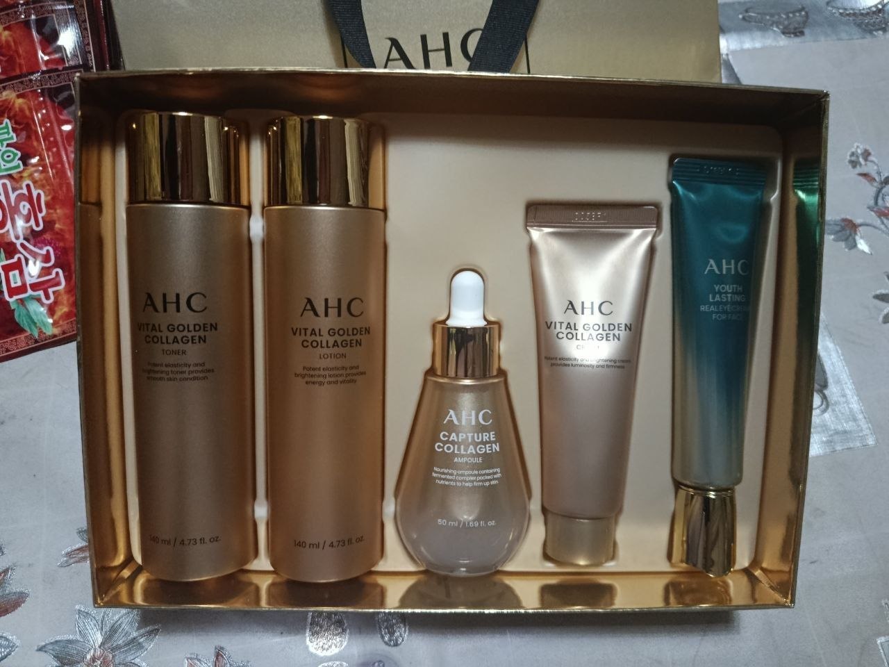 AHC VITAL GOLDEN COLLAGEN